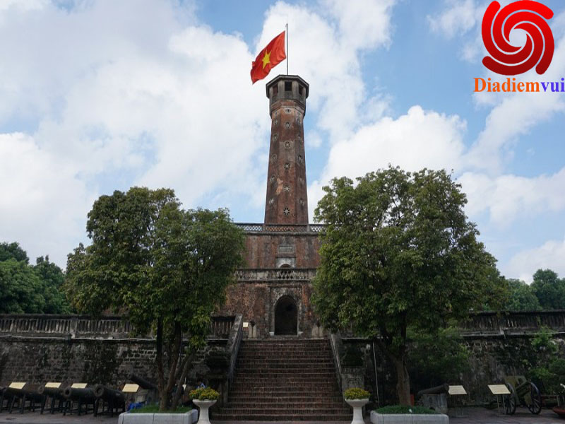 Cột cờ Hà Nội công trình nghìn năm lịch sử