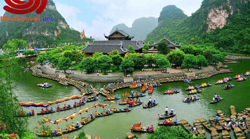 Du lịch Tràng An Bái Đính Ninh Bình chuyến đi hấp dẫn mùa xuân