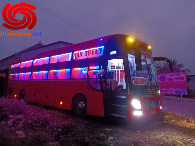 Xe Limousine Vân Tuyến tuyến Hà Nội đi Ninh Thuận và ngược lại