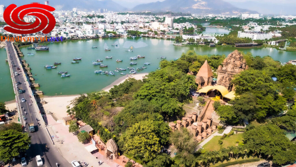 Tham quan du lịch Tháp bà Ponagar Nha Trang Khánh Hòa