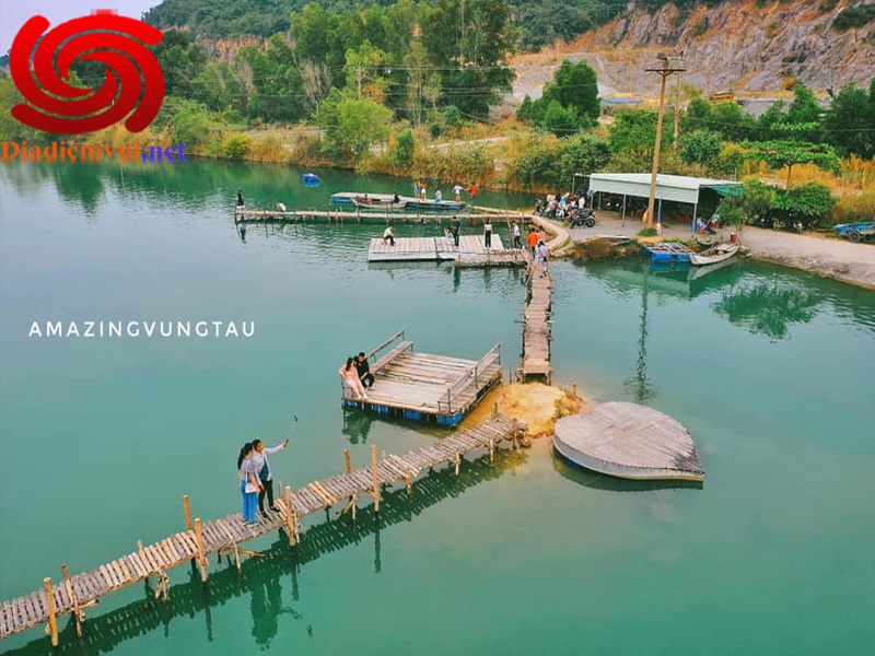 Cắm Trại Qua Đêm Bên Hồ Đá Xanh trải nghiệm thú vị