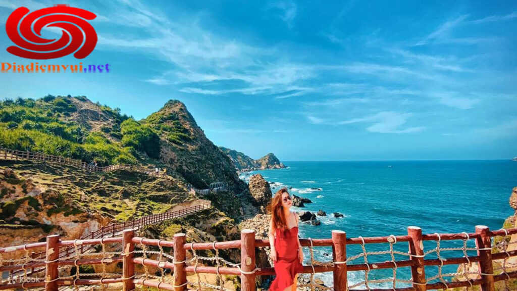 Eo Gió Quy Nhơn: Nơi ngắm cảnh bình minh đẹp nhất Bình Định