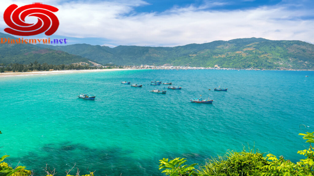 Vịnh Vũng Rô - Điểm du lịch hấp dẫn ở Phú Yên