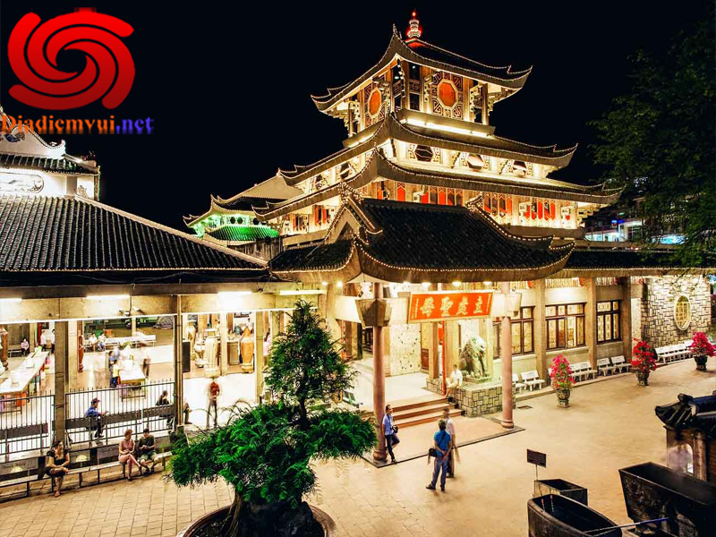 Miếu Bà Chúa Xứ Núi Sam cảnh đẹp linh thiêng